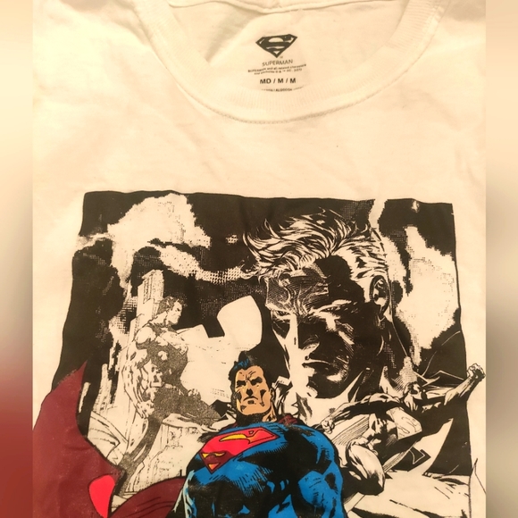 Superman Graphic Tee - Picture 3 of 3